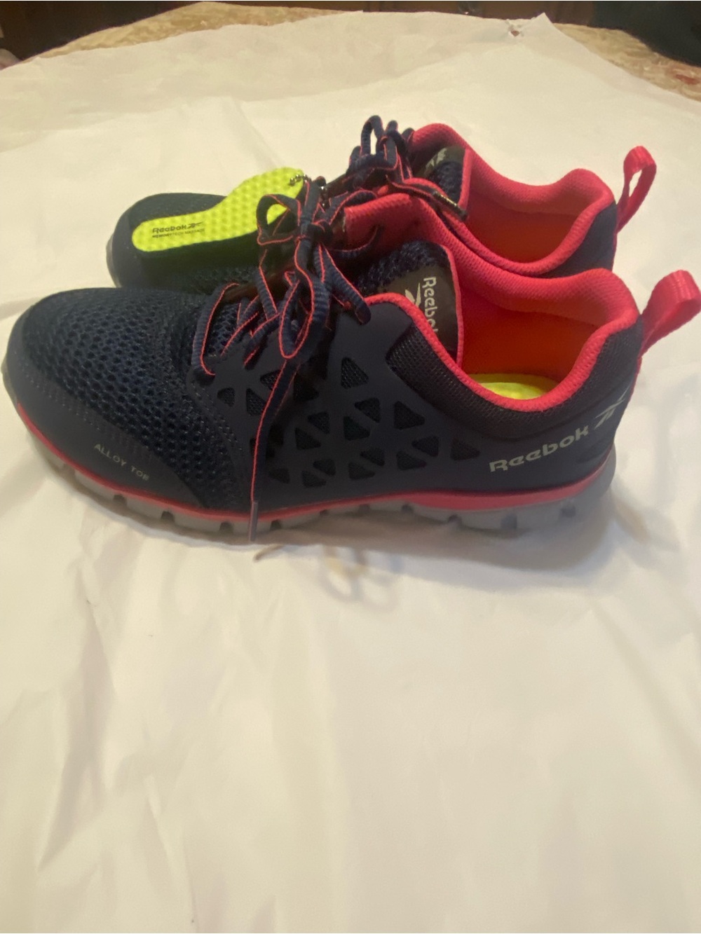 NEW! Reebok women’s Navy and Hot Pink Running Sneakers size 7